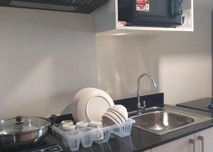 Metrostay Legarda Bed & Breakfast Manila
